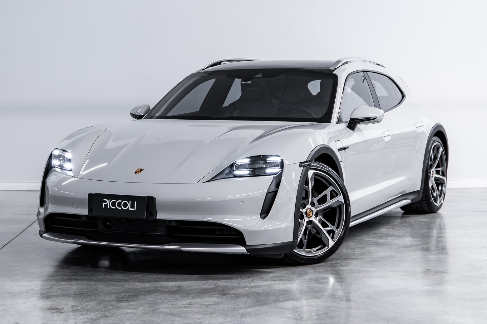 Porsche Taycan 4S Cross Turismo